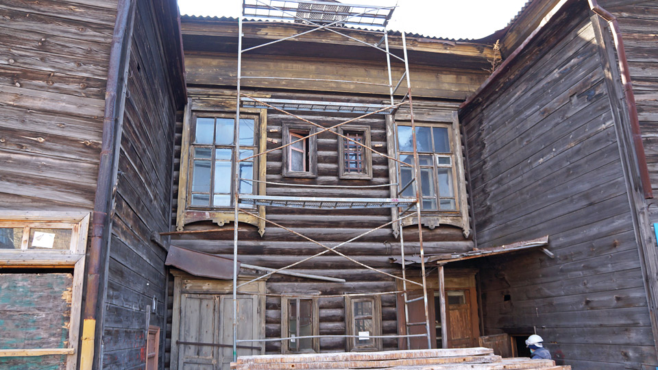 Реставрация деревянного здания в Красноярске