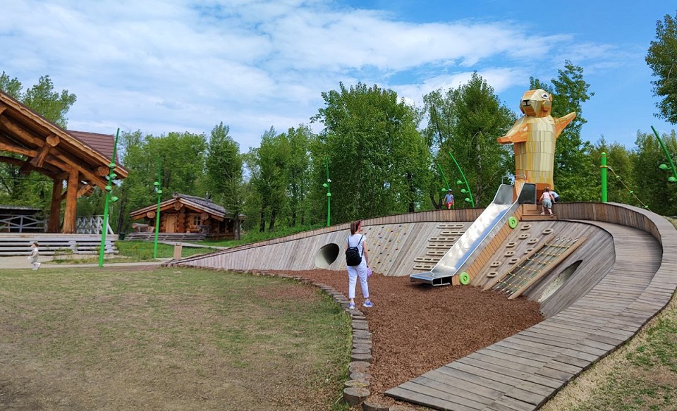 Детская площадка на Татышевом