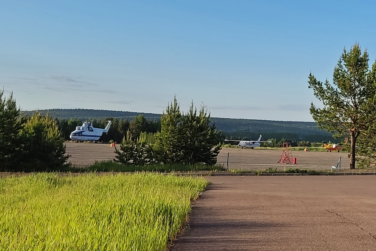 Вертолет на площадке Черемшанки