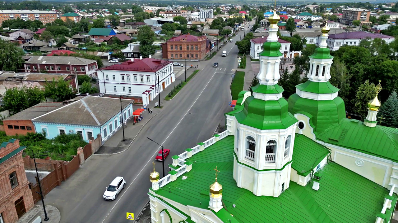 Вид на ул. Комсомольскую от Спасского собра
