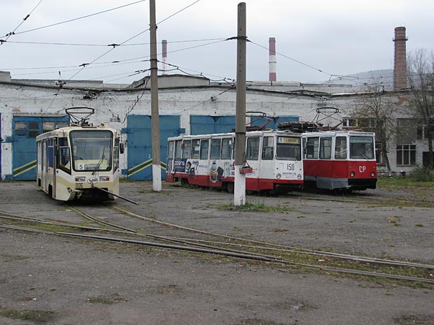 Многие красноярские трамваи - совсем рухлядь