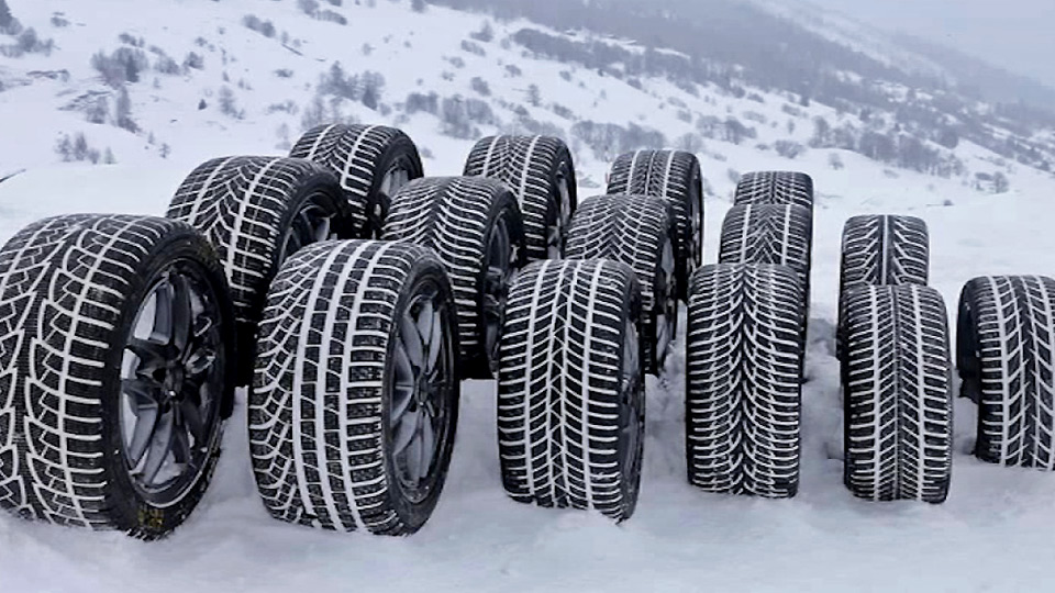 Зимние шины на снегу